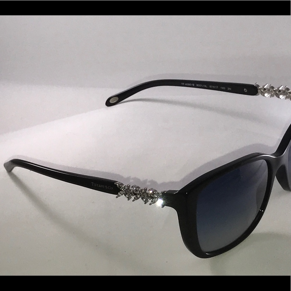 SOLD NEW TIFFANY&CO SUNGLASSES - Picture 3 of 4